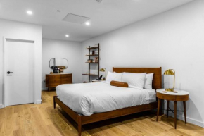 King Bed, Historic Hotel, Bangor, Room # 101